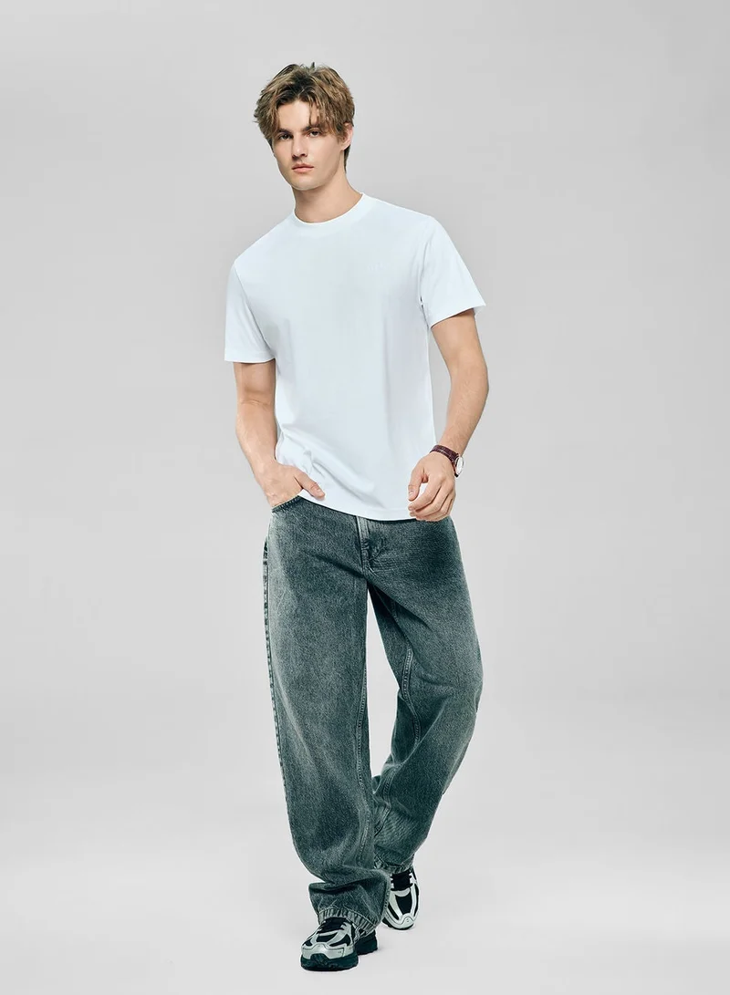 جيوردانو Men's Slim Fit Liquid Touch Cotton Crew Neck Tee