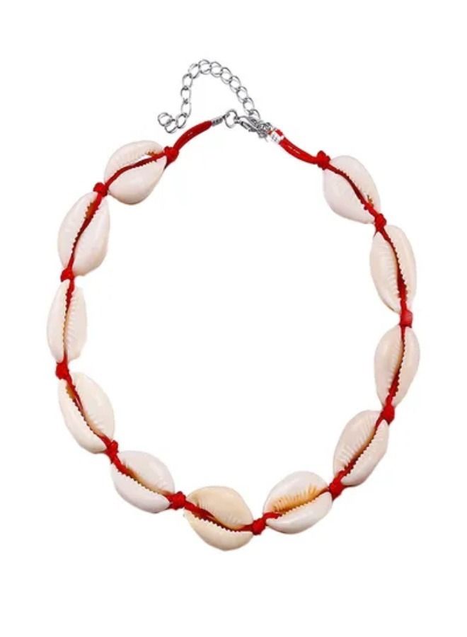 قلادة بتصميم منسوج على شكل صدفة بحرية