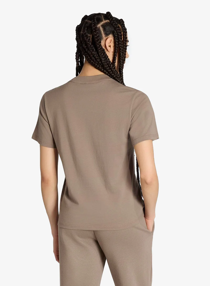Adidas Essential Small Logo T-Shirt