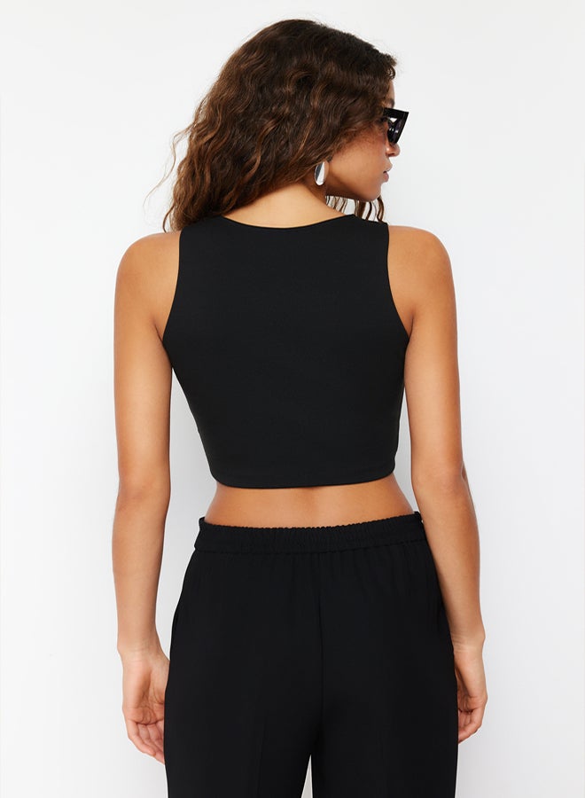 trendyol Black Plain Slim Regular Button Detailed Crop Vest TWOSS23YE00037 - Image 5
