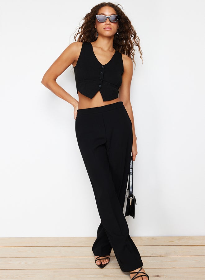 trendyol Black Plain Slim Regular Button Detailed Crop Vest TWOSS23YE00037 - Image 2
