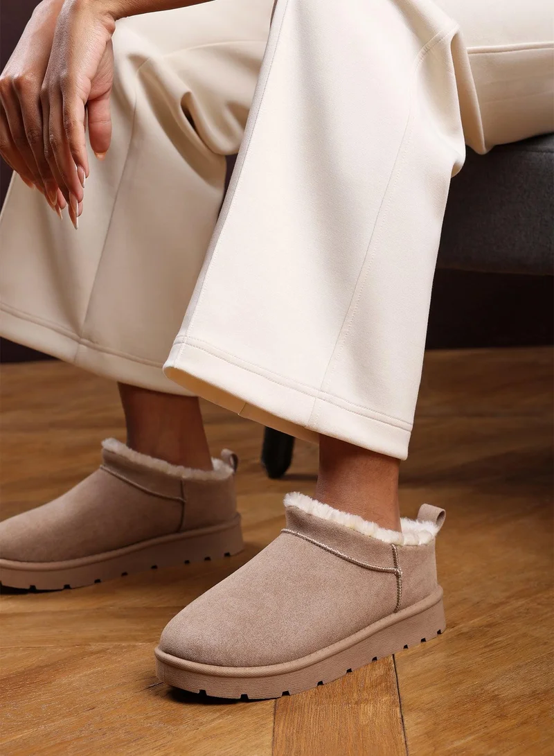 ويرز ذات فروم Saskia' Cosy Fur Lined Micro Dipped Heel Boot