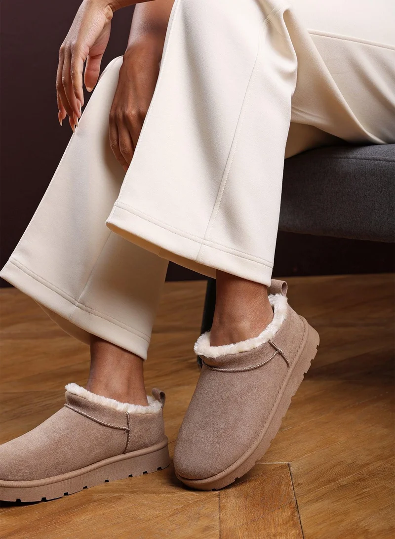ويرز ذات فروم Saskia' Cosy Fur Lined Micro Dipped Heel Boot