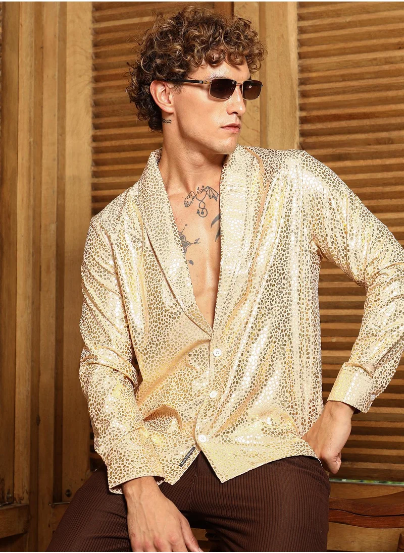 كامبوس سوترا Campus Sutra Men's Ecru Beige Metallic Shawl Collar Oversized Shirt For Casual Wear | Shawl Collar | Long Cuffed Sleeves | Button Closure | Oversized Shirt Crafted With Comfort Fit For Everyday Wear