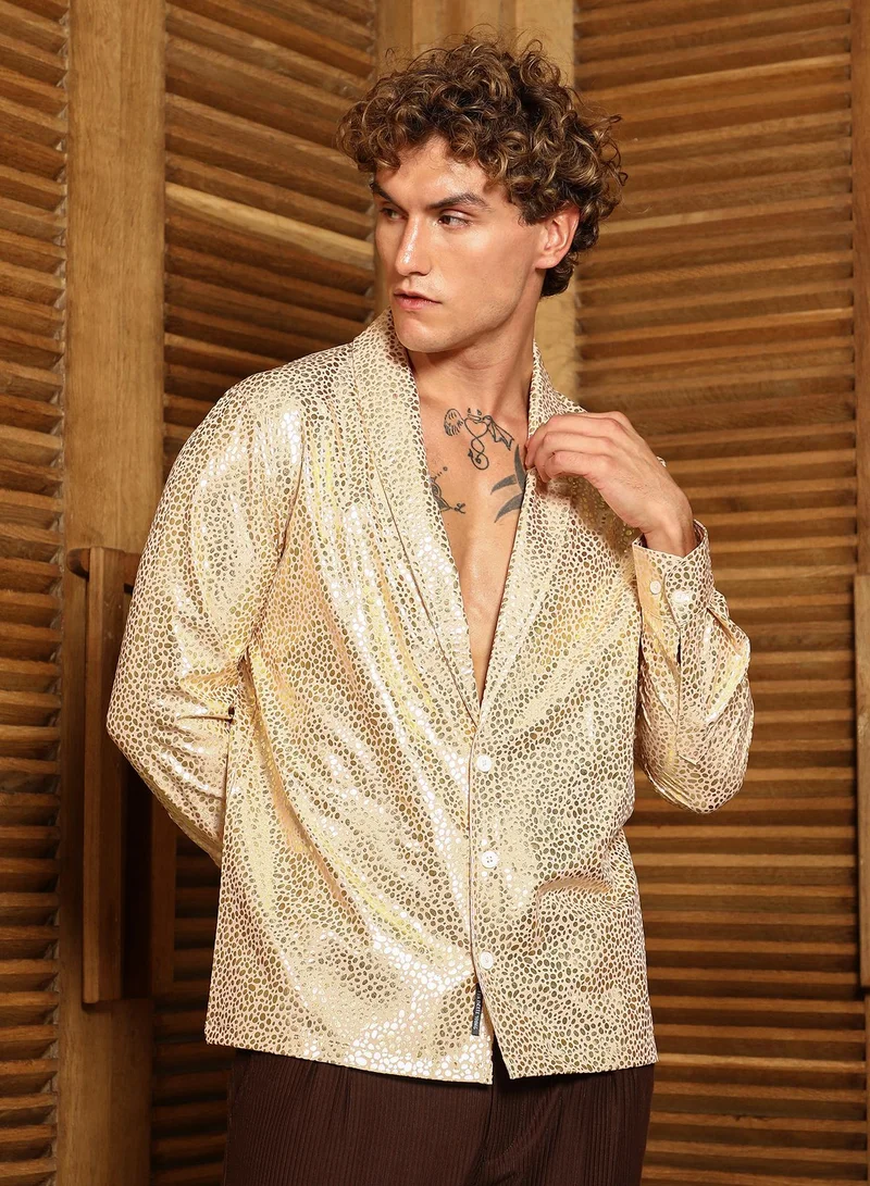 Campus Sutra Campus Sutra Men's Ecru Beige Metallic Shawl Collar Oversized Shirt For Casual Wear | Shawl Collar | Long Cuffed Sleeves | Button Closure | Oversized Shirt Crafted With Comfort Fit For Everyday Wear