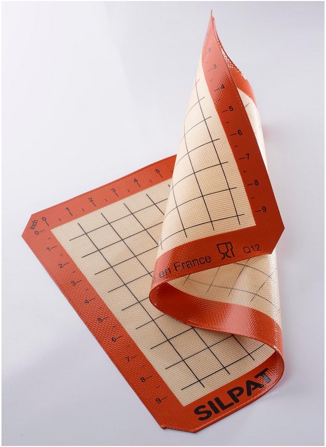 SILPAT Silpat The Original Premium Non-Stick Silicone Baking Mat, Gridded Half Sheet Size, 11-5/8 x 16-1/2  - Image 2