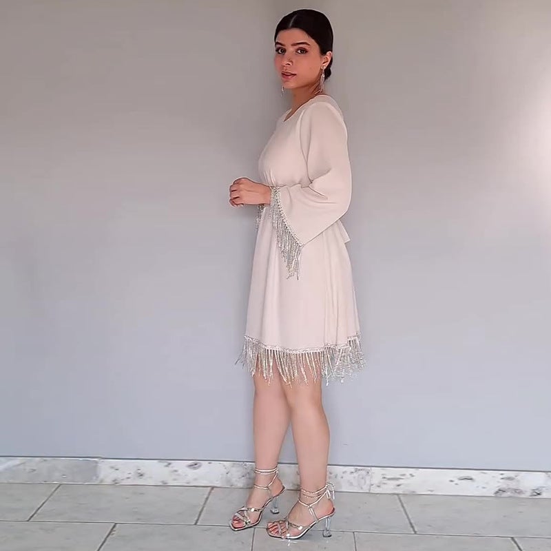 2025 Autumn New Women'S Loose Fashion Solid Color Tassel Round Neck Dress - Image 4