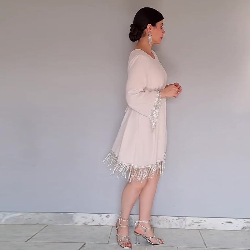 2025 Autumn New Women'S Loose Fashion Solid Color Tassel Round Neck Dress - Image 3