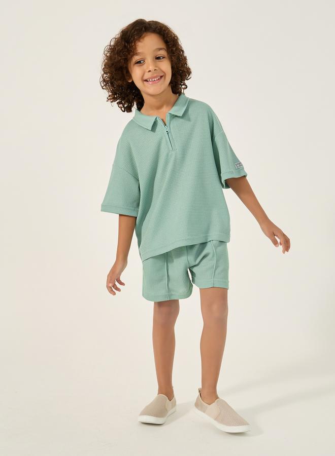 Styli Textured Knit Polo T-Shirt and Shorts Set - Image 2