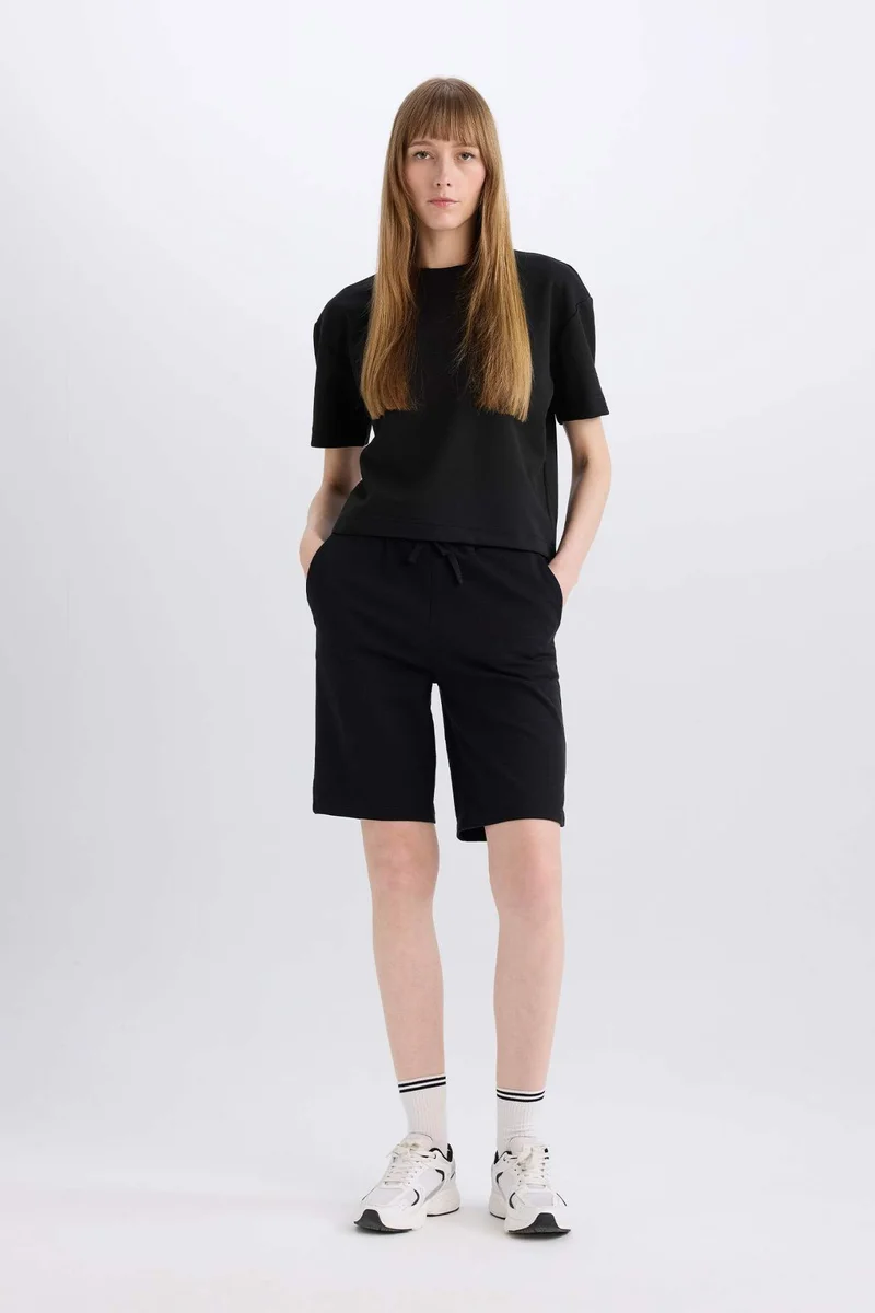 ديفاكتو Regular Fit Normal Waist Straight Leg Bermuda Shorts