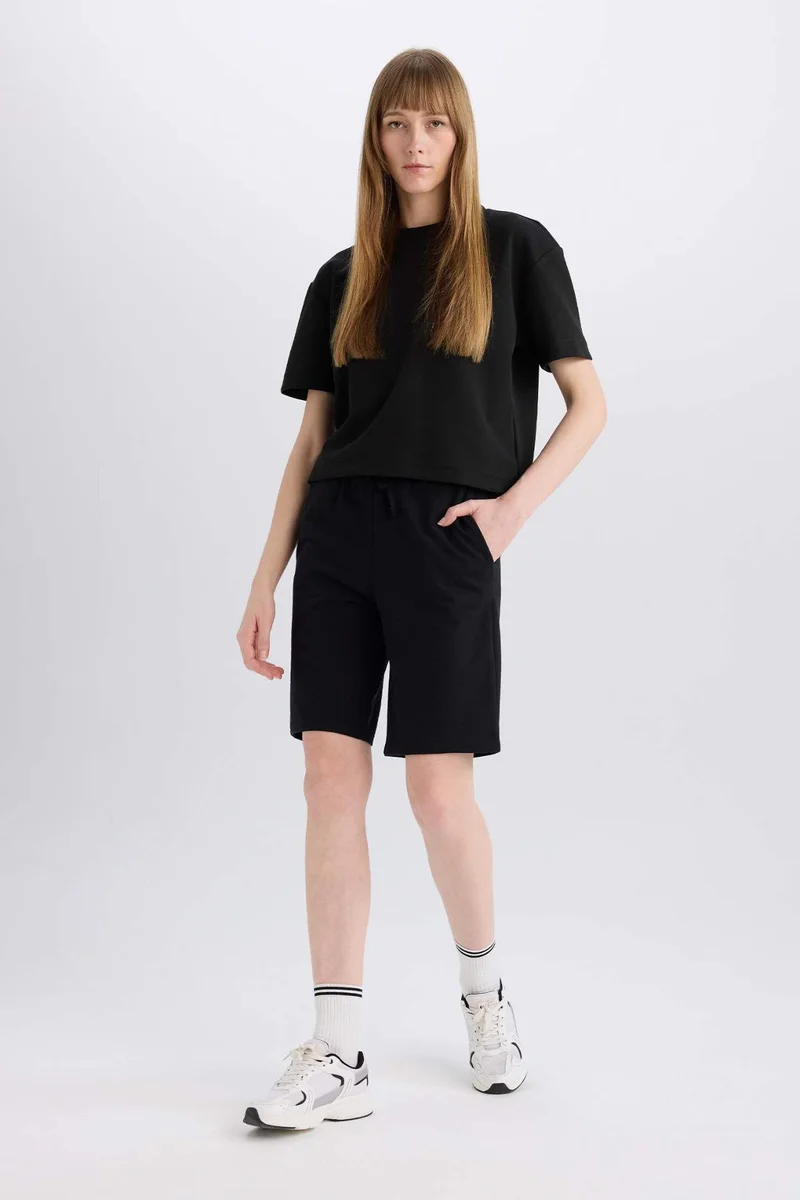 ديفاكتو Regular Fit Normal Waist Straight Leg Bermuda Shorts