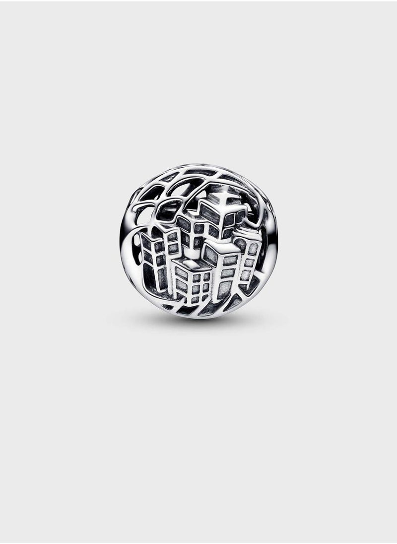 PANDORA Marvel Spider-Man Soaring City Charm  - Image 2