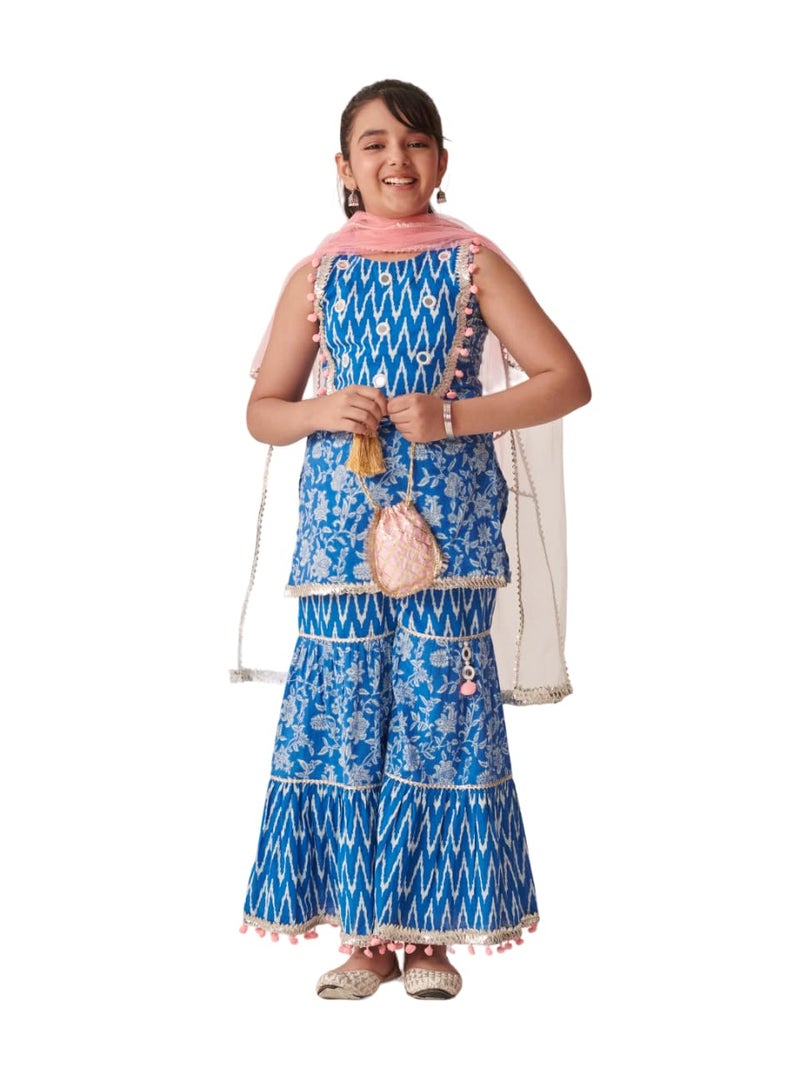 Pspeaches Girls Printed Regular Gotta Patti Kurta with Sharara & With Dupatta (4-5Years) - Image 4
