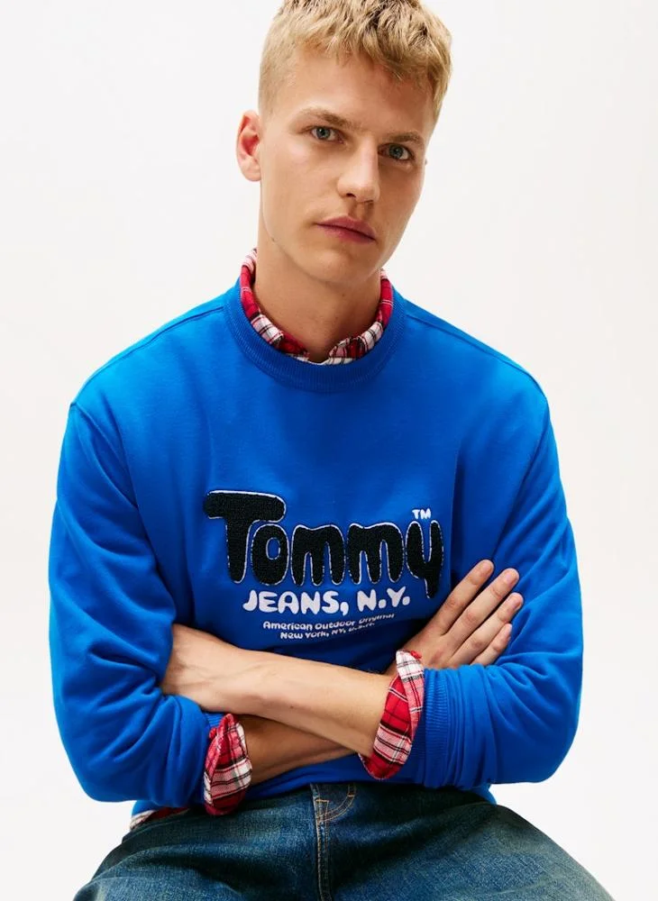TOMMY JEANS  Bouclé Logo Relaxed Sweatshirt for Men | Best Price UAE