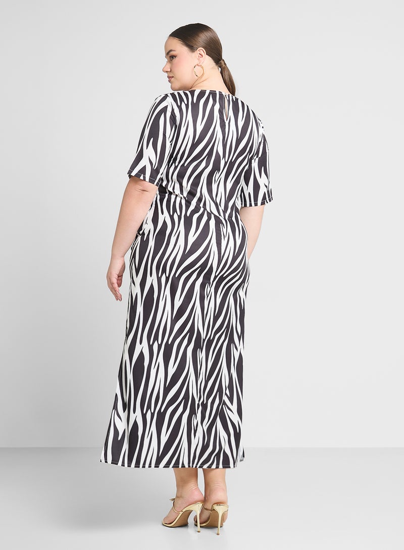 Ginger Plus Monochrome Print Midi Dress - Image 2