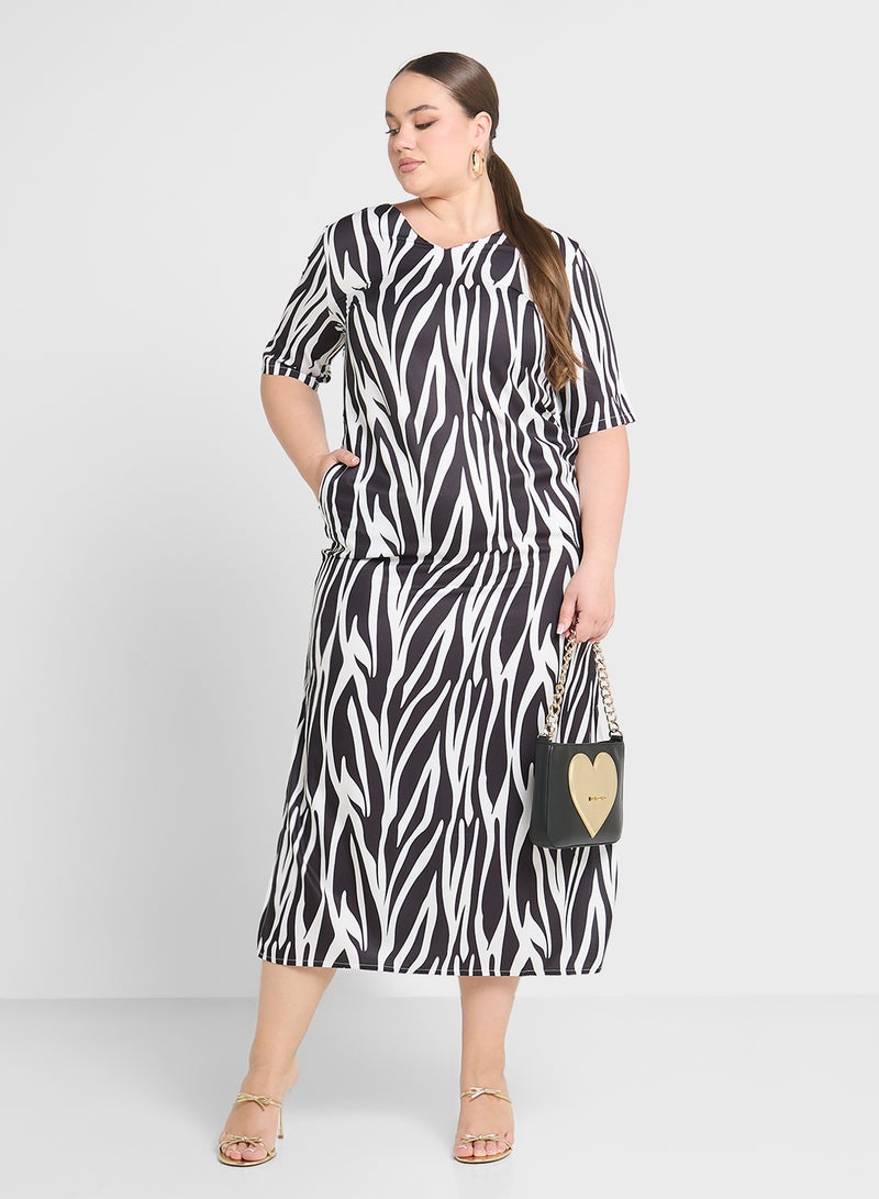 Ginger Plus Monochrome Print Midi Dress - Image 4