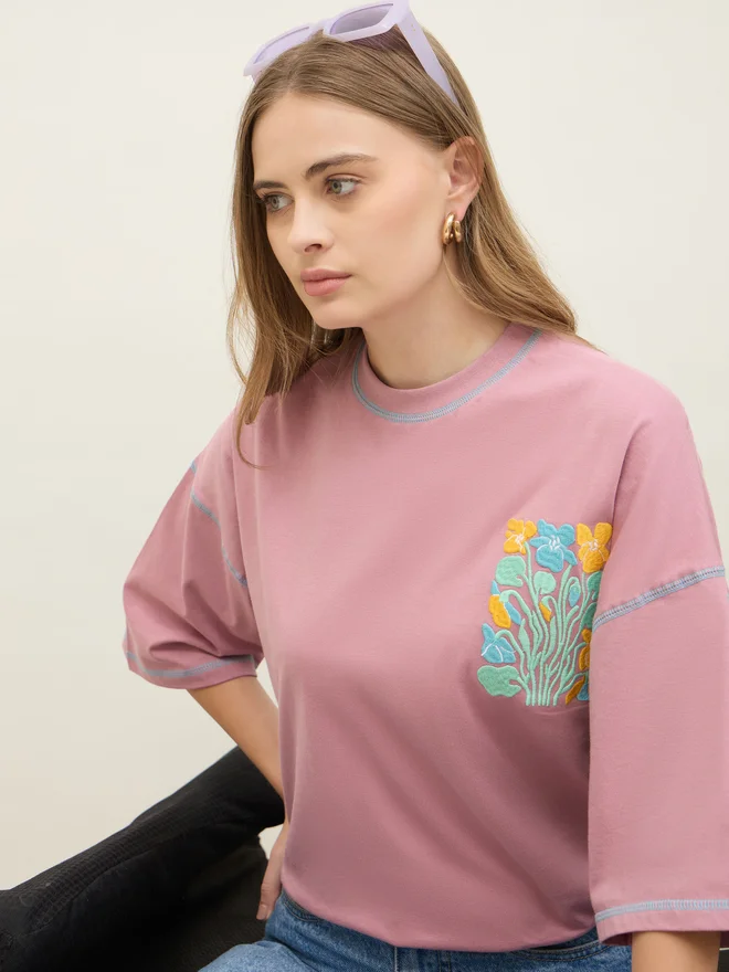 Styli Styli Oversized Embroidered Contrast Stitch Detail T-Shirt