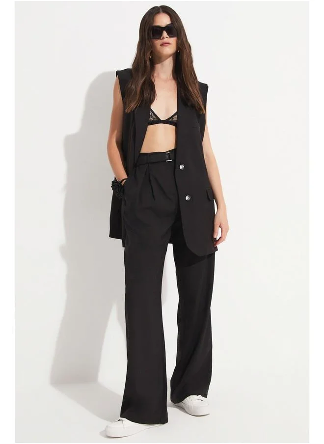 جون June Women Pleated Detailed Woven Trouser Black