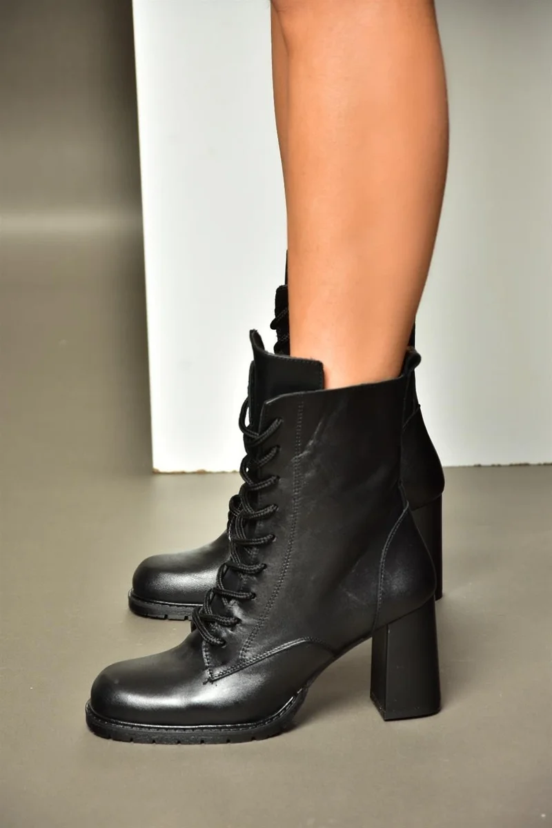 Fox Shoes R654026703 Black Leather Thick Heeled Women's Boots