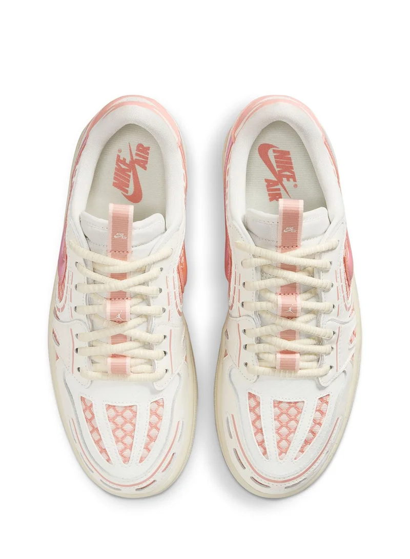 Jordan Wmns Air Jordan 1 Mm Low V3