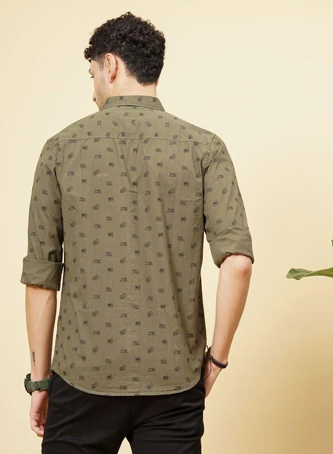 شركة المرآب الهندية Men Slim Fit Graphic Print Full Sleeves Spread Collar Casual Shirt