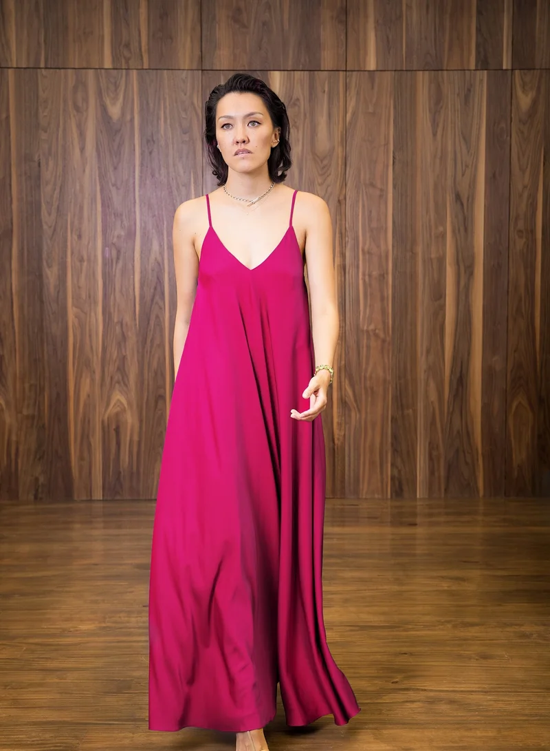 جانارا جونز فستان ماريلا من الساتان الفوشيا