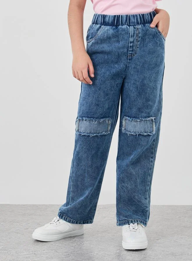 Styli Styli Girls Acid Washed Elasticated Waistband Jeans with Knee Patch