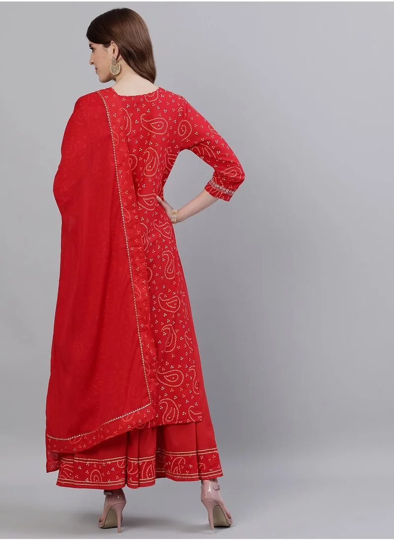 آي شين Straight Fit Yoke Design Pattern Round Neck Three-Quarter Sleeves Red Colour Knitted Cotton Kurta Set for Women with Semi Elastic Closure - Designed with Style and Comfort
