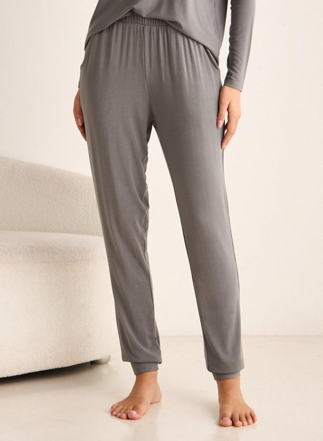 أدريا طقم بنطلون رياضي مطاطي وتيشيرت بأكمام طويلة وأكتاف منسدل من آدارايا - Image 3