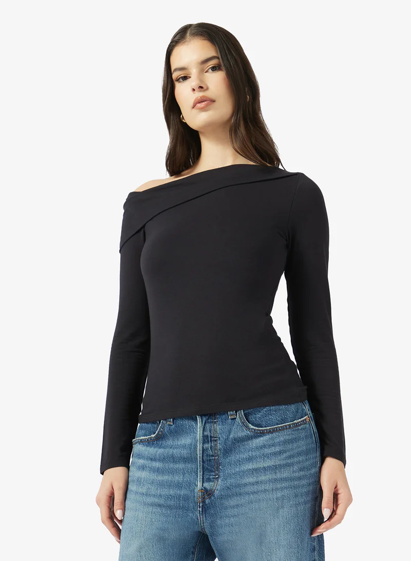 ليفايز تيشيرت بياقة دائرية برسومات