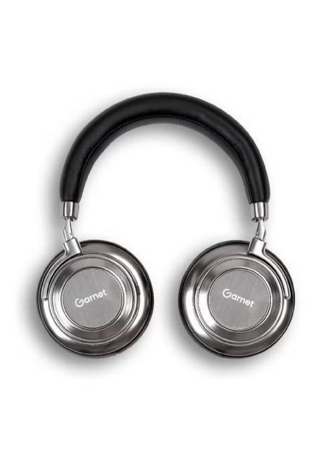 Wireless headphones with active noise cancellation technology for an exceptional audio experience. Equipped with effective sound isolation technology that ensures you enjoy clear listening without any interference.