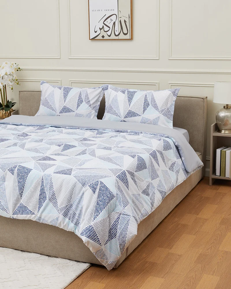 REDTAG Blue 4 Piece Geometric Comforter Set (240 x 220 cm)