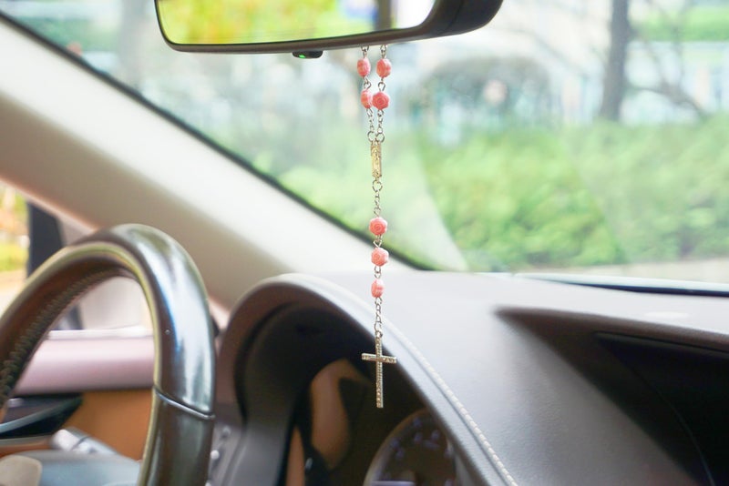 Yimido Pink Catholic Car Rosary â€“ 2PCS Hanging Rosary with Rose Beads and Sparkling Rhinestone Cross for Rearview Mirror, Mini Religious Charm for Women, Cute Car Accessories - Image 5