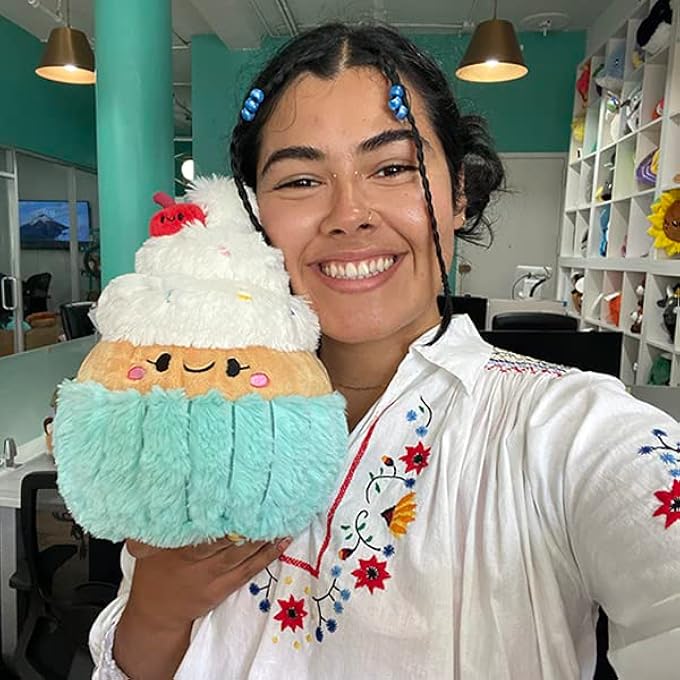 Squishable / Comfort Food Mini Madame Cupcake - Image 4