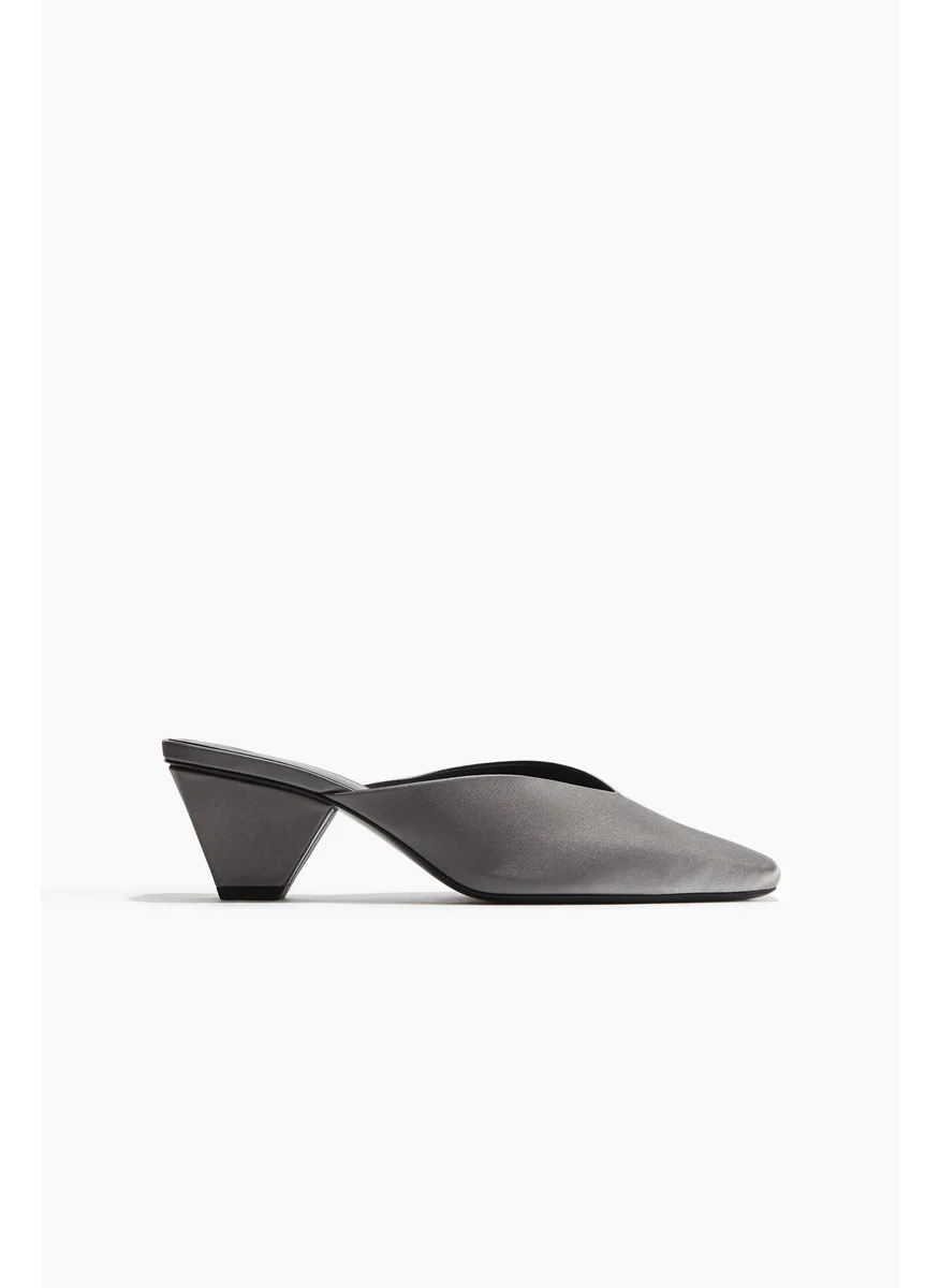 اتش اند ام Cone-Heel Satin Mules