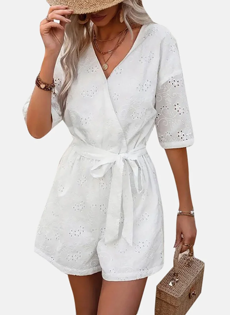 يونيكي White Solid Relaxed Fit Plunge Neck Jumpsuit