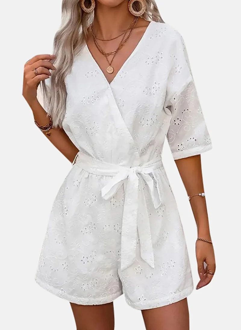 يونيكي White Solid Relaxed Fit Plunge Neck Jumpsuit