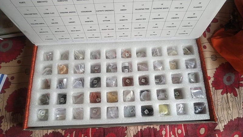 rocksmins Collection of 100 Rocks & Minerals for Education (50 Rocks + 50 Minerals) 2 Boxes- Multi Color - Image 5