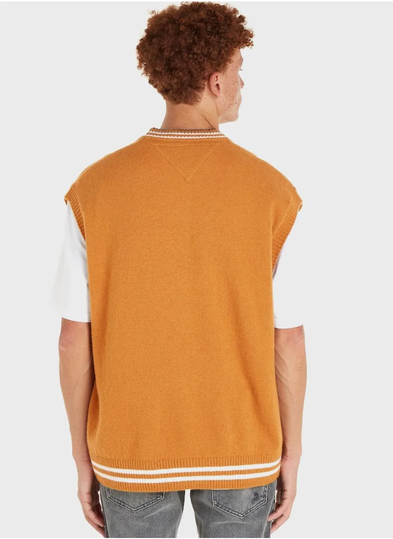 TOMMY JEANS Logo V Neck Sweater