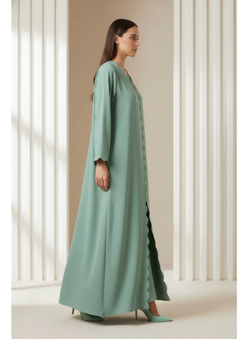 مويستريت Emerald Barbie Crepe Scalloped Abaya