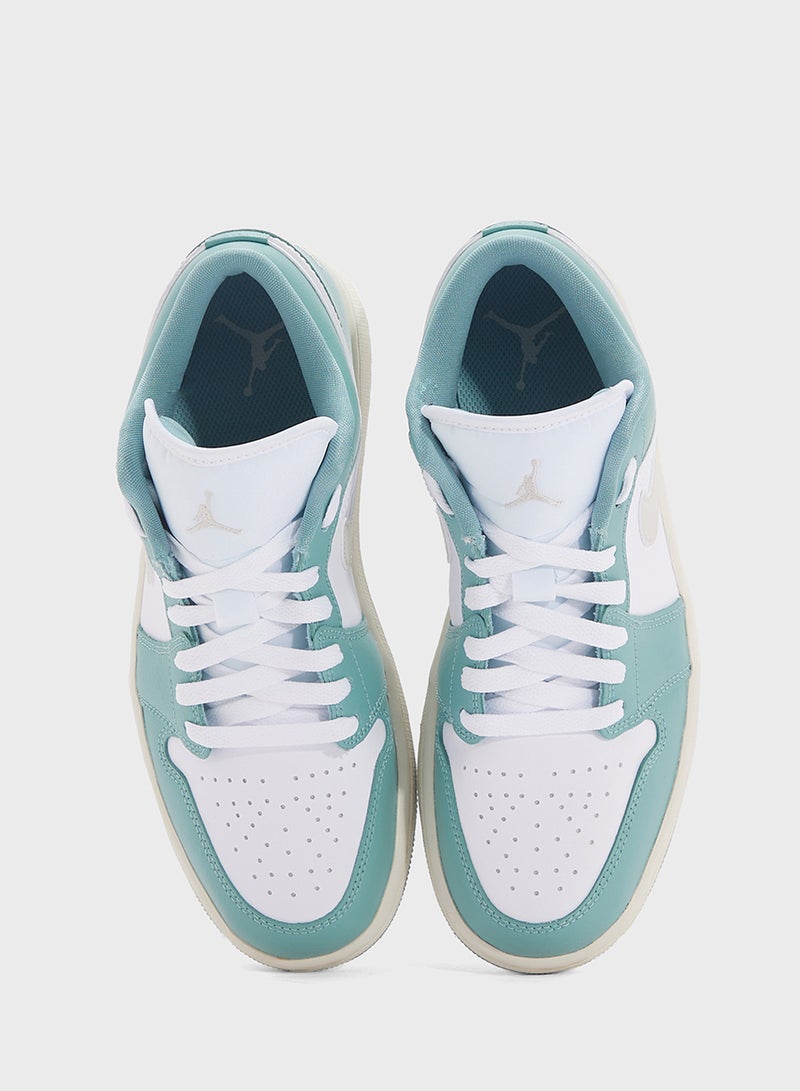 Jordan Air Jordan 1 Low  - Image 4