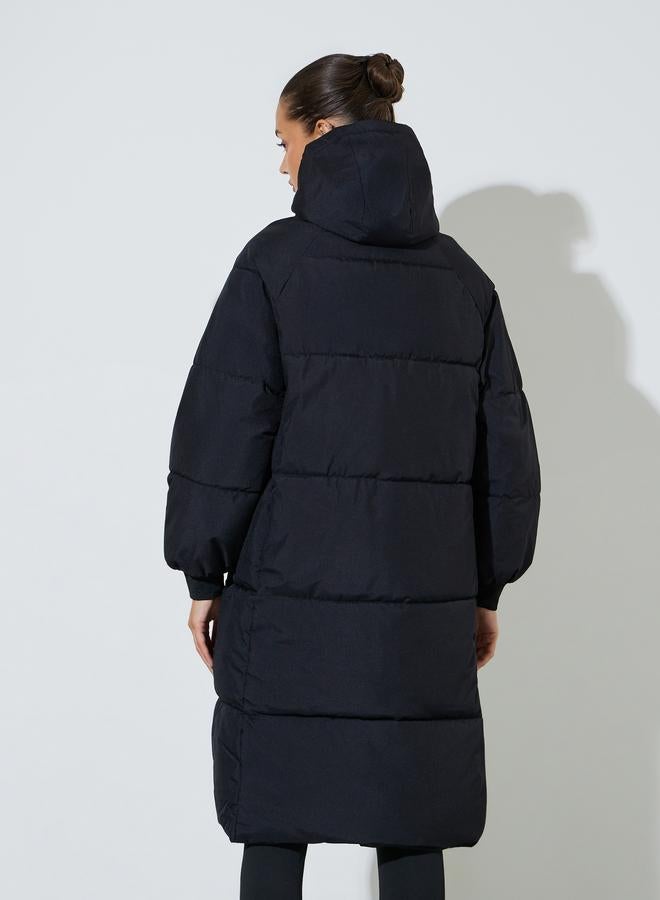Styli Black Knee-Length Padded Coat With Zip Closure - Image 4