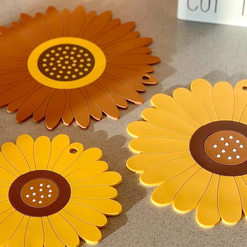 KESESU Silicone Sunflower Coasters - Anti-Hot & Foldable Trivet Mat - Coaster for Table Protection & Home Decor - Washable & Reusable (20 cm) (Set of 2, Multi, Large) - Image 4