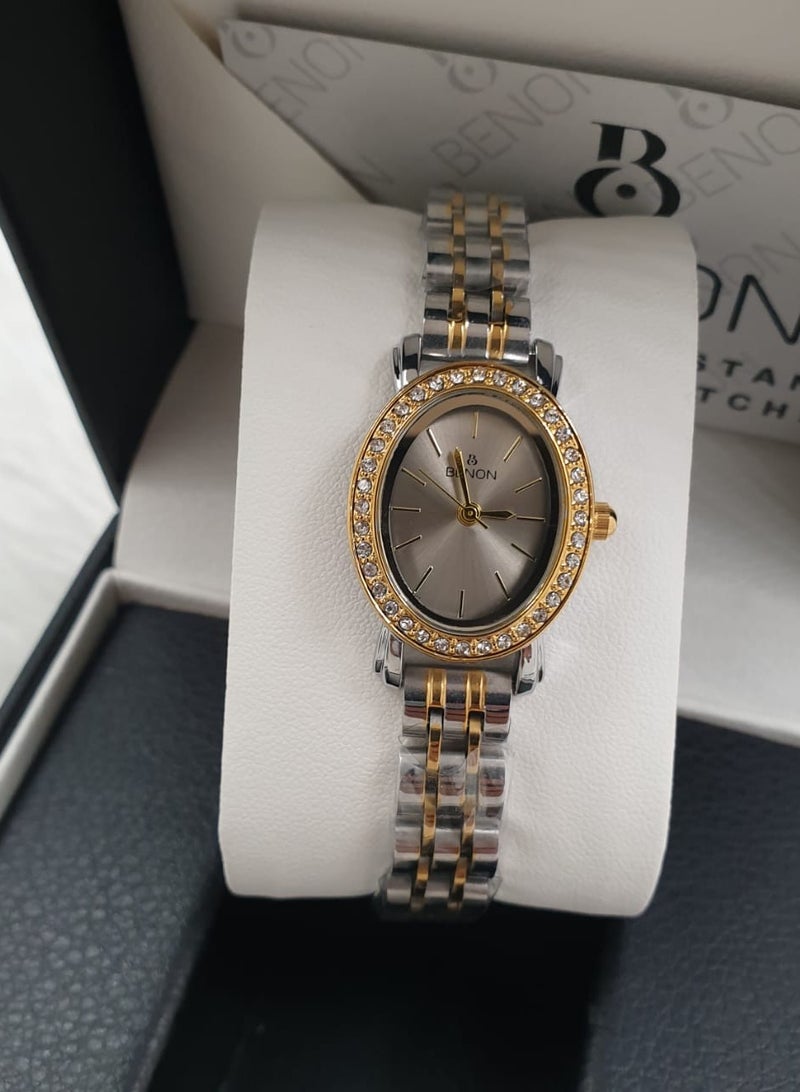 بينون ساعة نسائية  بينون بتصميم انيق