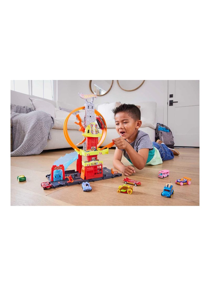Hot Wheels Hot Wheels City Super Loop Fire Station Playset  - Image 2
