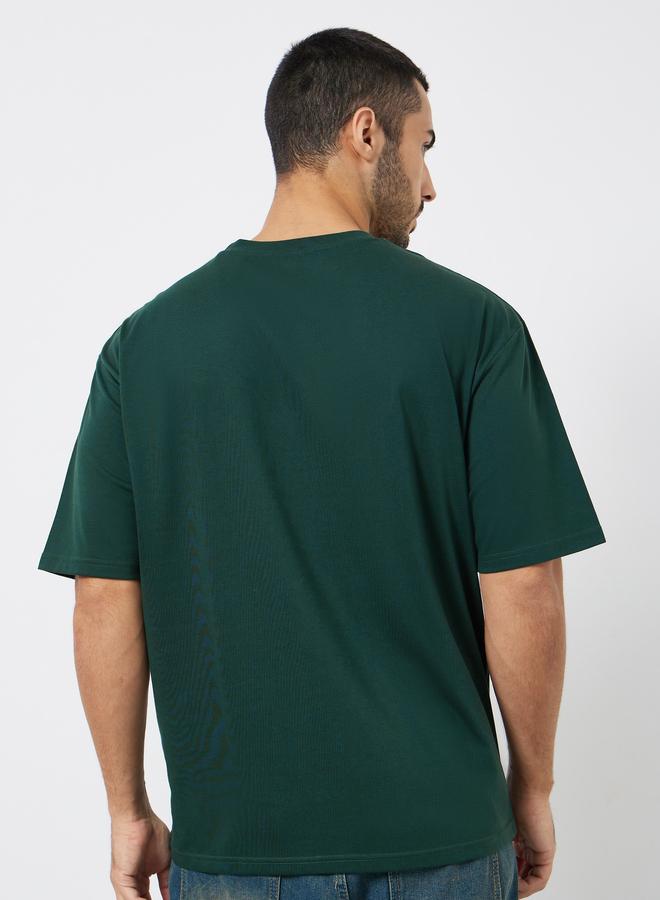 Styli Men Green Slogan Print Oversized T-Shirt - Image 5