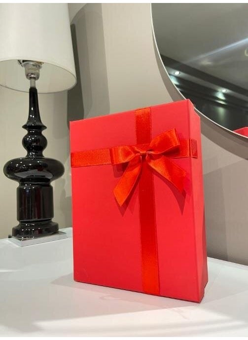 Small Single Red Hard Ribbon Box Bride and Groom Bundle Box 26X20X8 cm