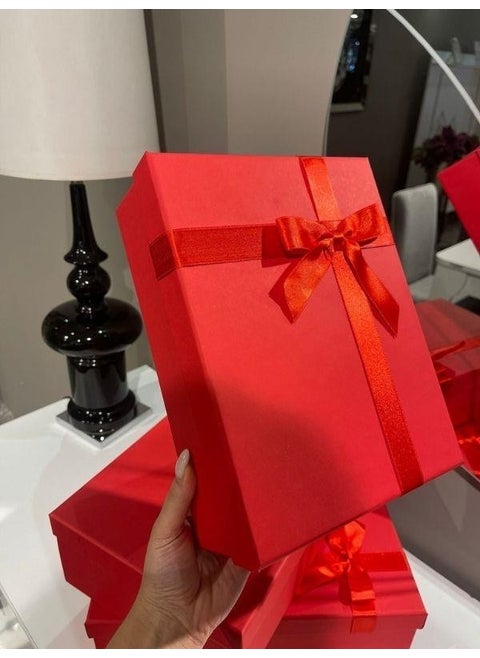 Small Single Red Hard Ribbon Box Bride and Groom Bundle Box 26X20X8 cm