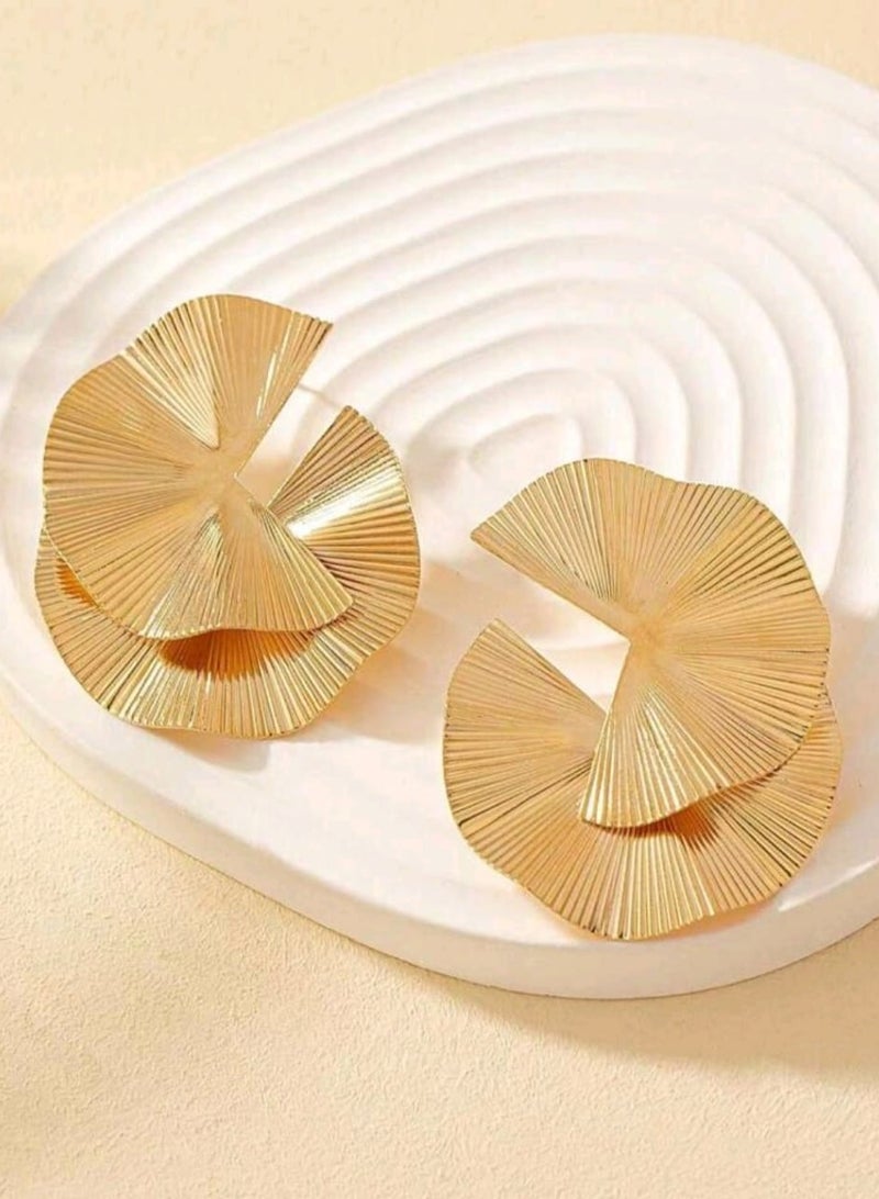 Shein 2pcs/Set European And American Style Fan Shaped Stud Earrings - Image 3