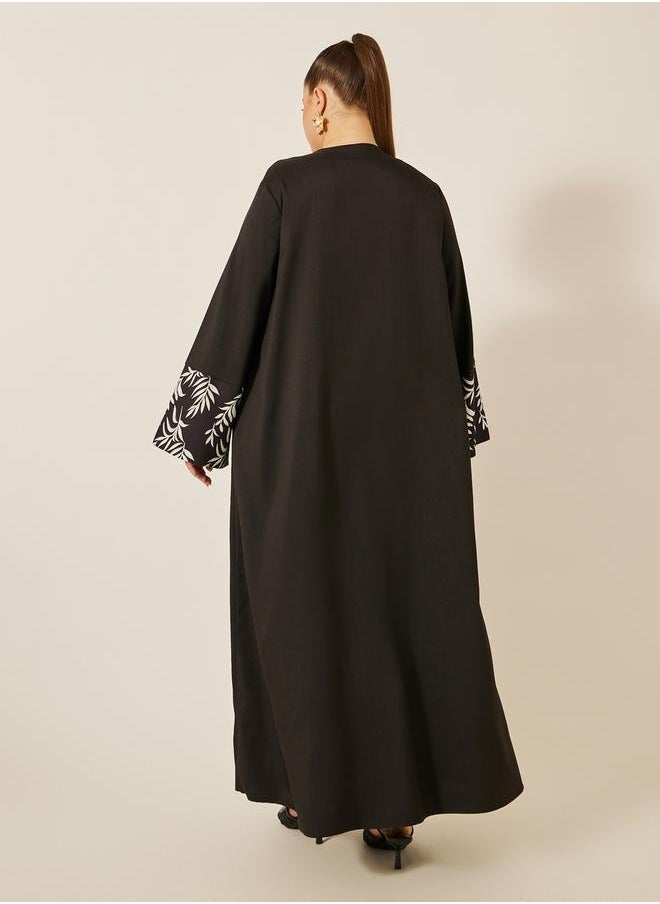 Styli Plus Size A-Line Front Open Abaya with Printed Tonal Detail  - Image 5